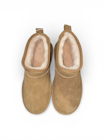 Botas Bearpaw - Talla 9 USA Dama - Ultra Platform en Gamuza Canela