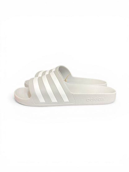 Sandalias Adidas Adilette Gris - Talla 9 USA Caballero