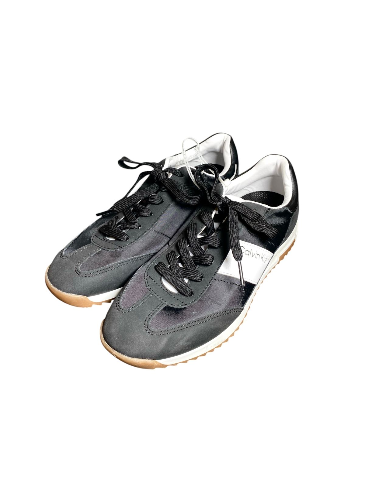 Tenis Calvin Klein  Negro/Blanco – Talla 7 USA DAMA