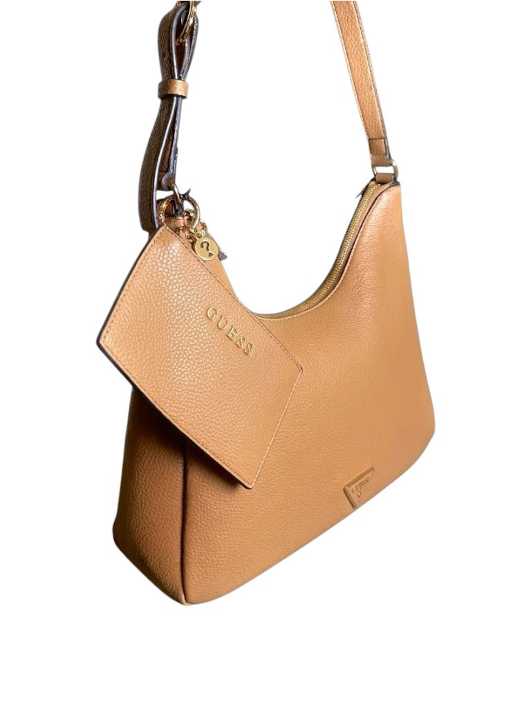 Bolsa de Hombro Guess Camel – Elegancia Atemporal